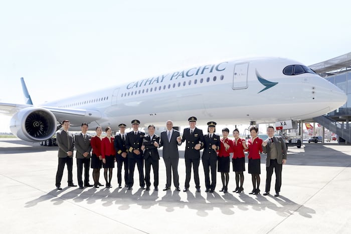 CATHAY PACIFIC MENERBANGKAN RUTE NON STOP