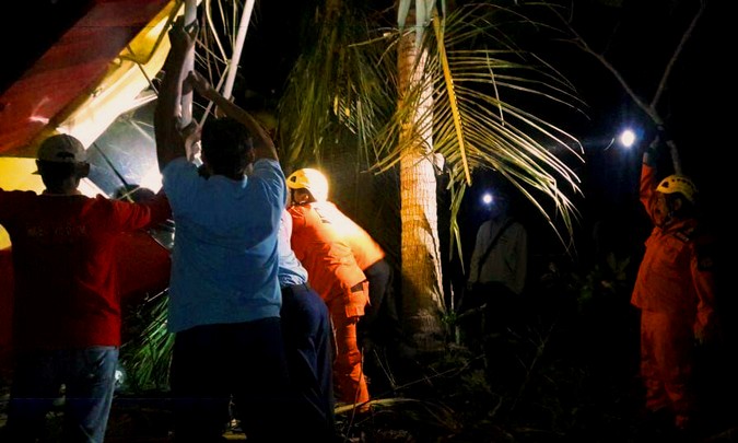 KECELAKAAN PESAWAT LATIH DI GUNUNG KIDUL